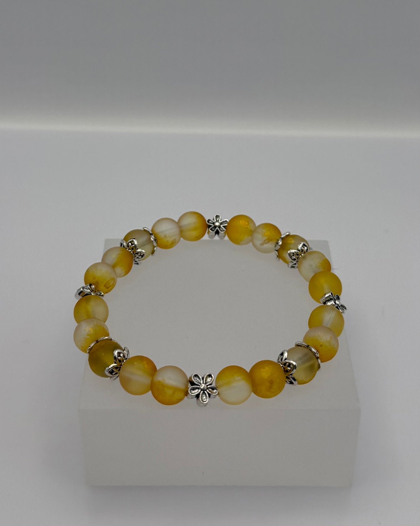 Elastic Bracelet Big Yellow Pearls