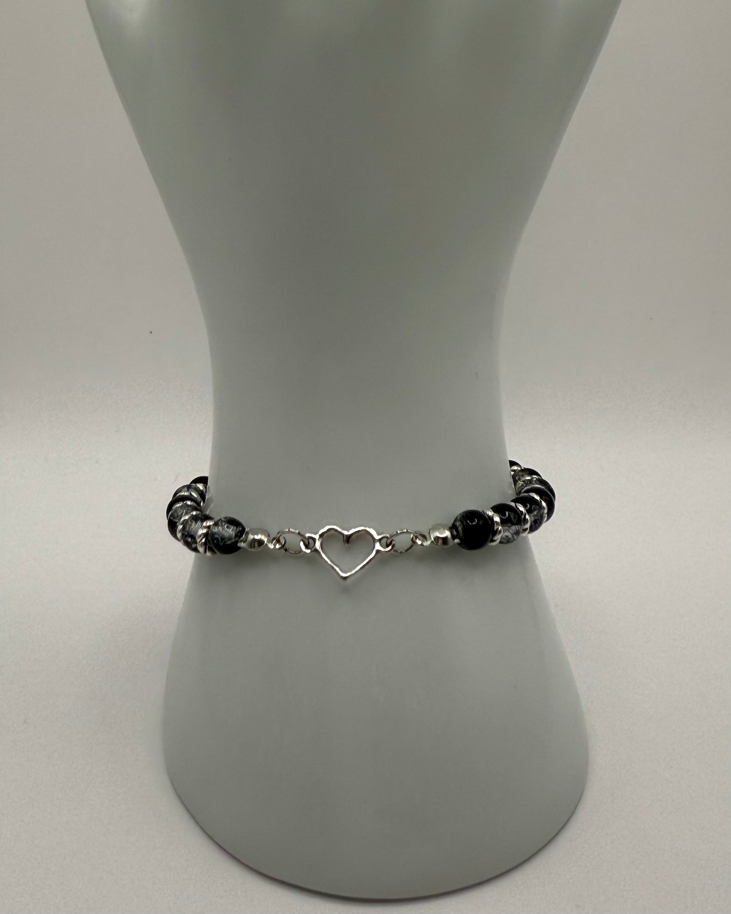 Elastic Bracelet Black/Silver heart